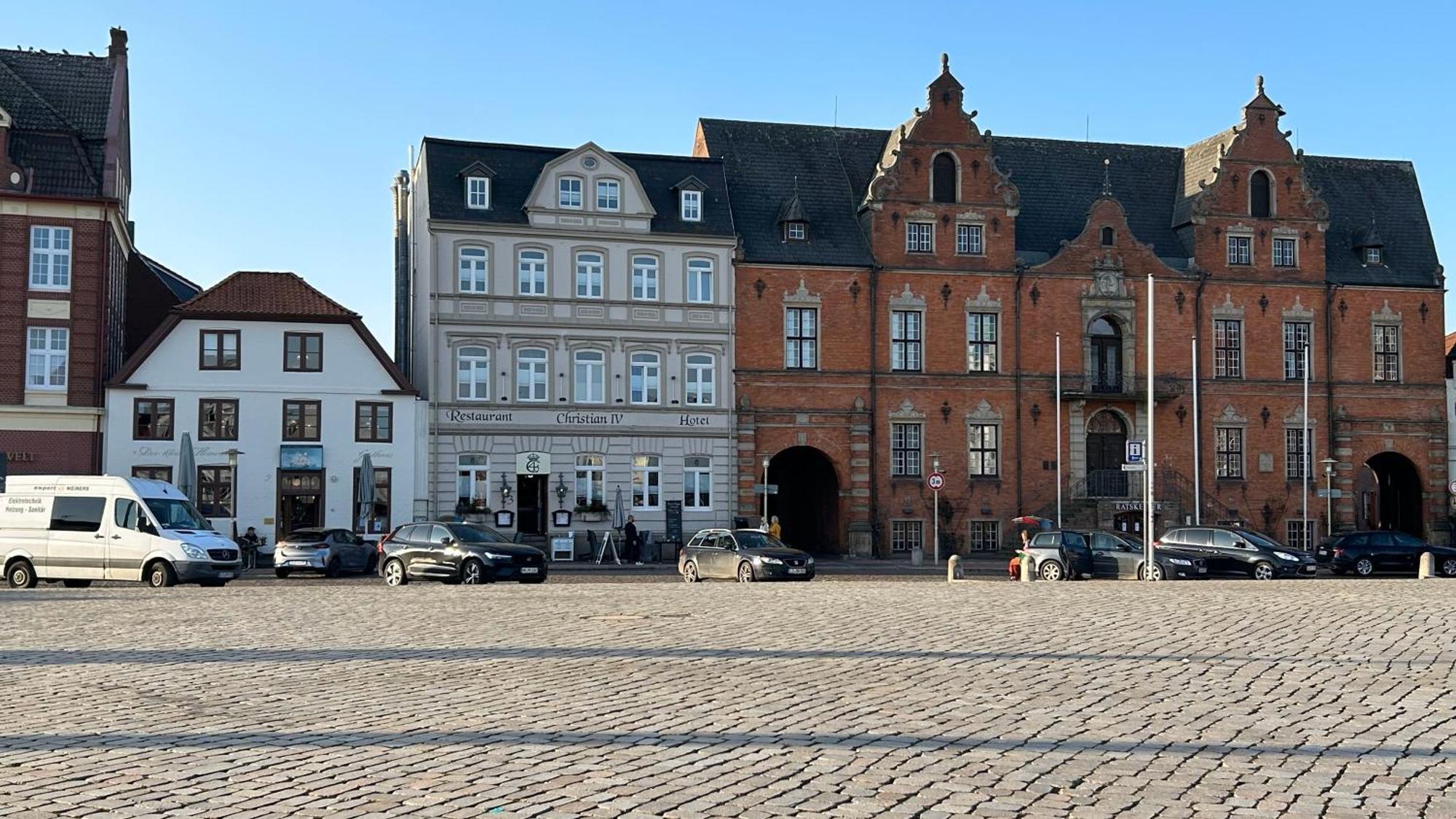 Hotel & Restaurant Christian IV Glueckstadt Exterior photo